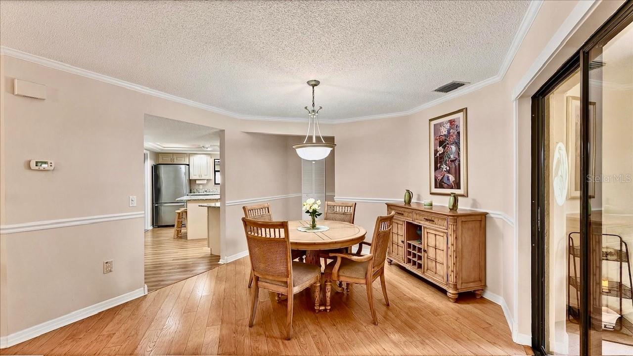 Image 4 of 54 For 270 Laurel Hollow Drive 34