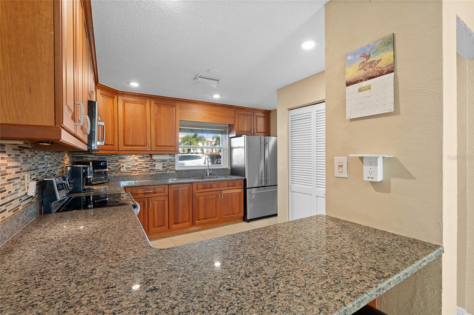 Image 13 of 49 For 2700 Bayshore Boulevard 593