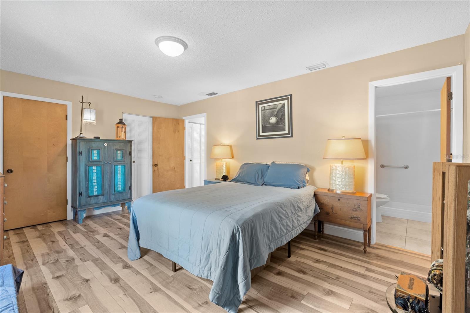 Image 23 of 49 For 2700 Bayshore Boulevard 593