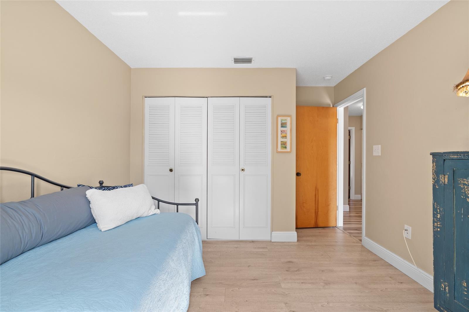 Image 26 of 49 For 2700 Bayshore Boulevard 593