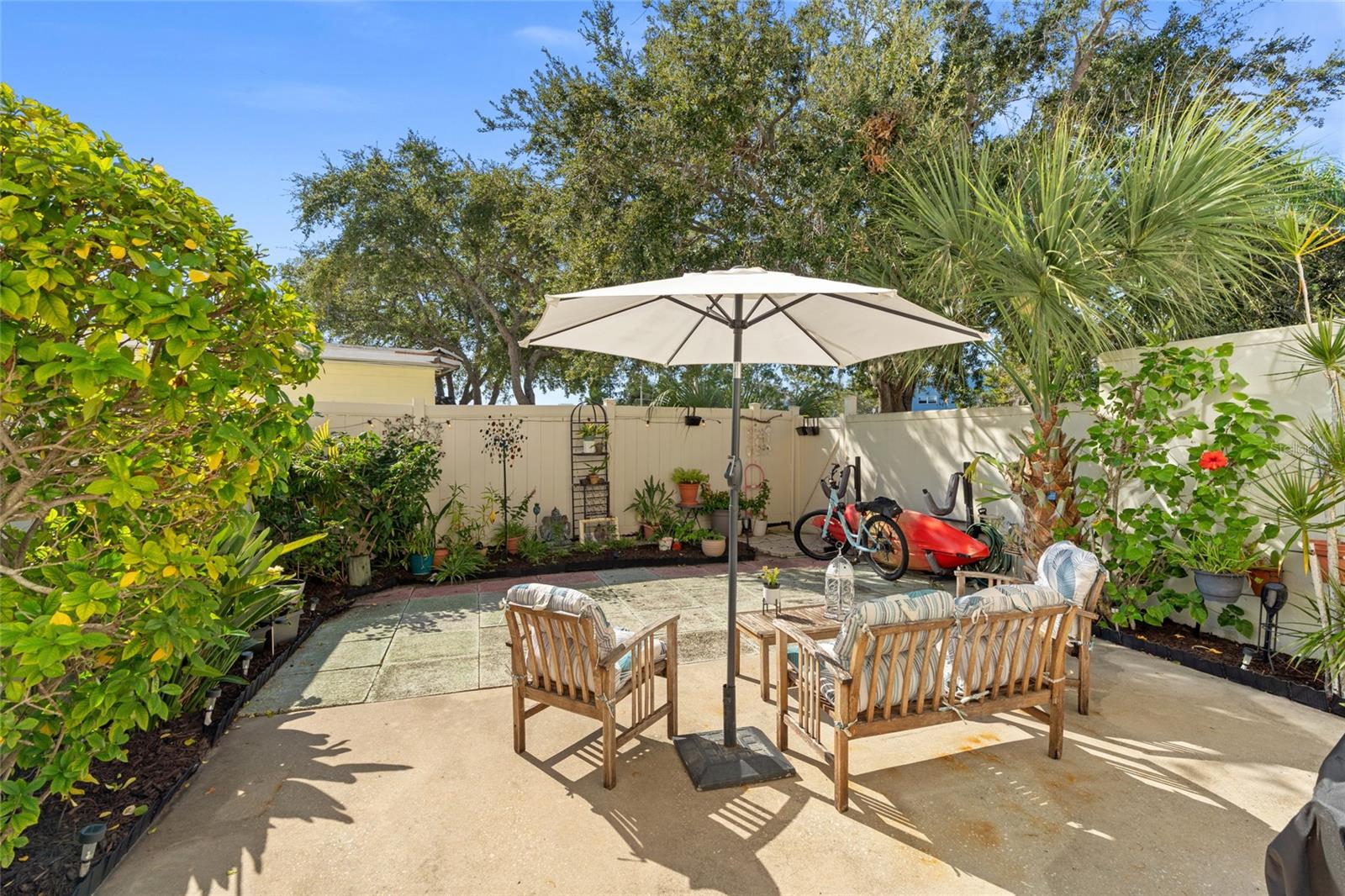 Image 30 of 49 For 2700 Bayshore Boulevard 593