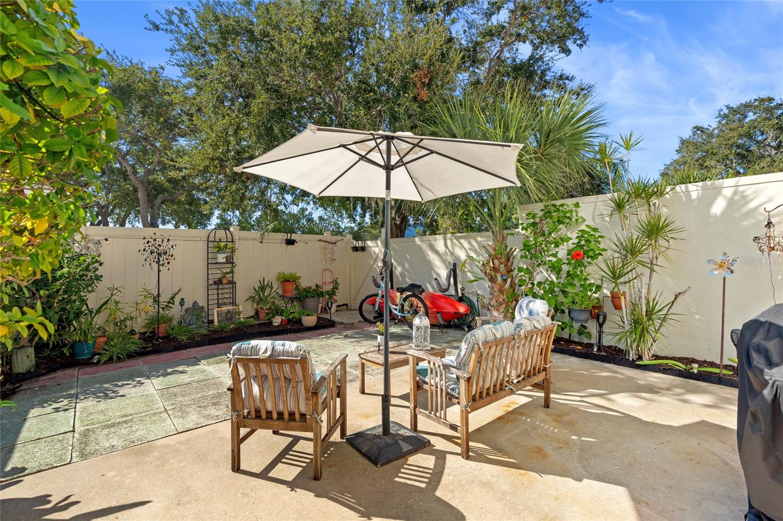 Image 31 of 49 For 2700 Bayshore Boulevard 593