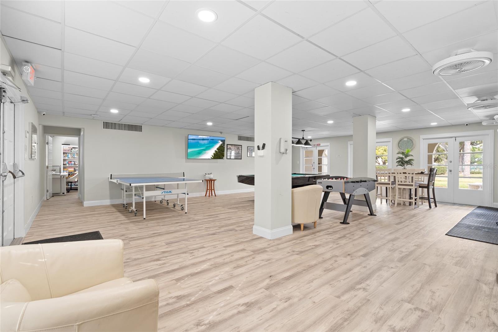 Image 34 of 49 For 2700 Bayshore Boulevard 593