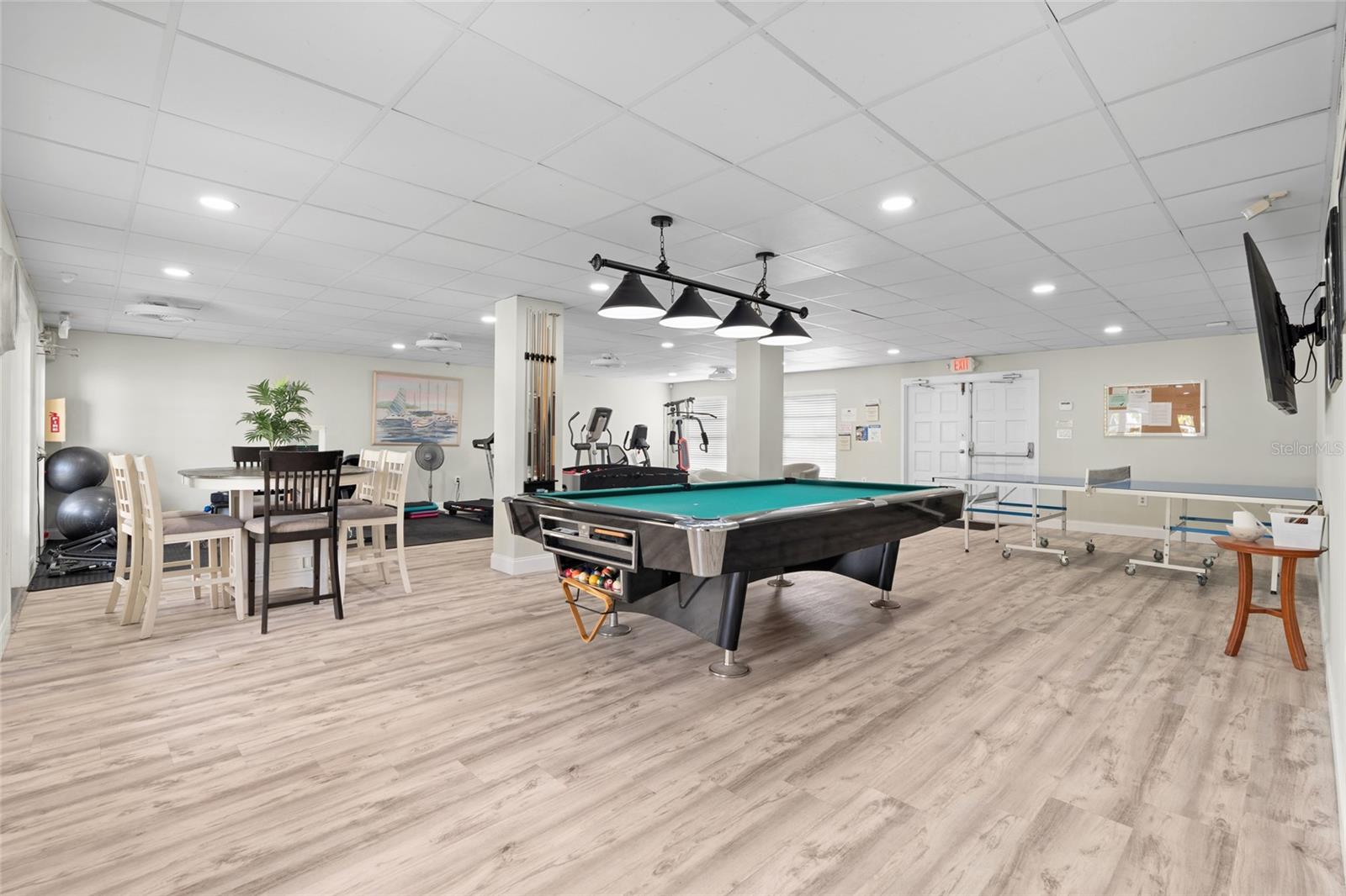 Image 35 of 49 For 2700 Bayshore Boulevard 593