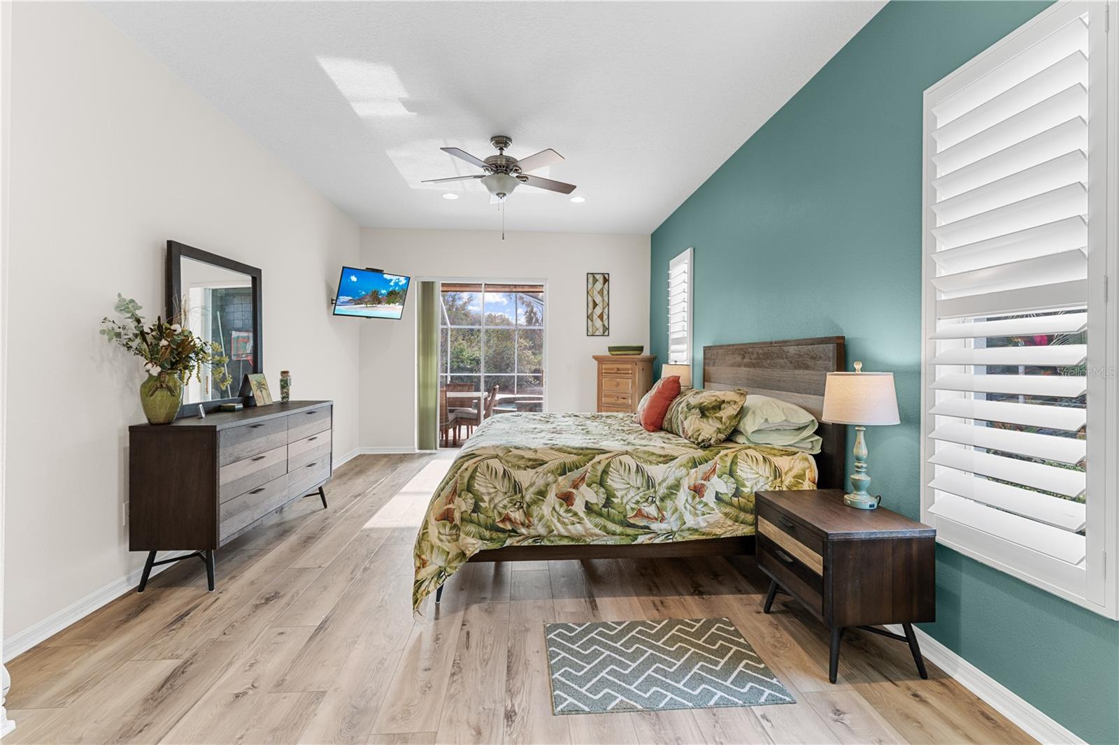 Image 23 of 81 For 9909 Kingshyre Way