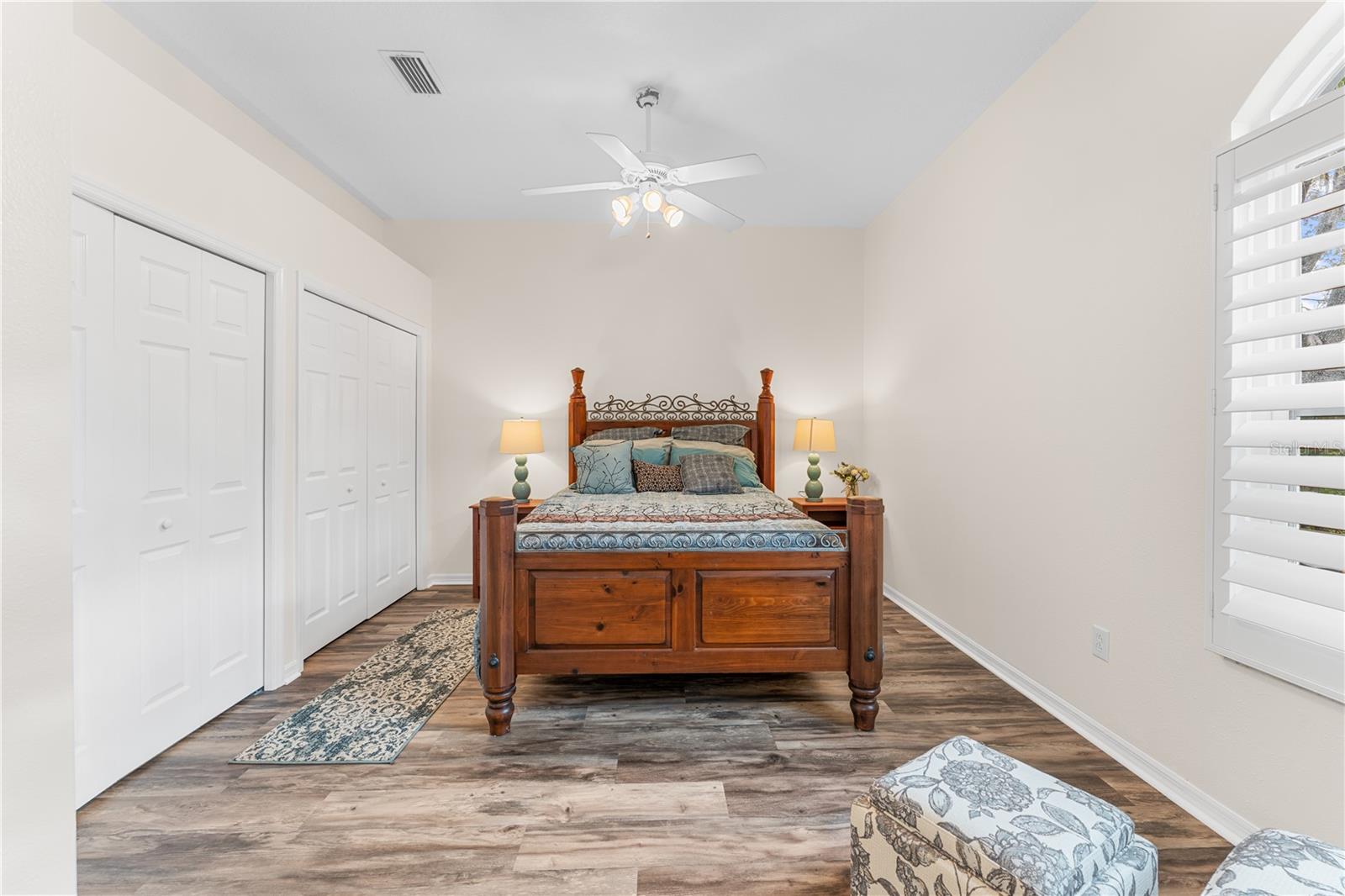 Image 44 of 81 For 9909 Kingshyre Way