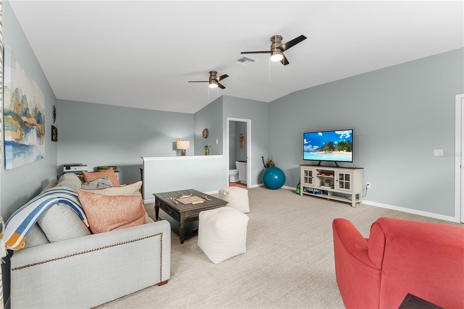 Image 49 of 81 For 9909 Kingshyre Way