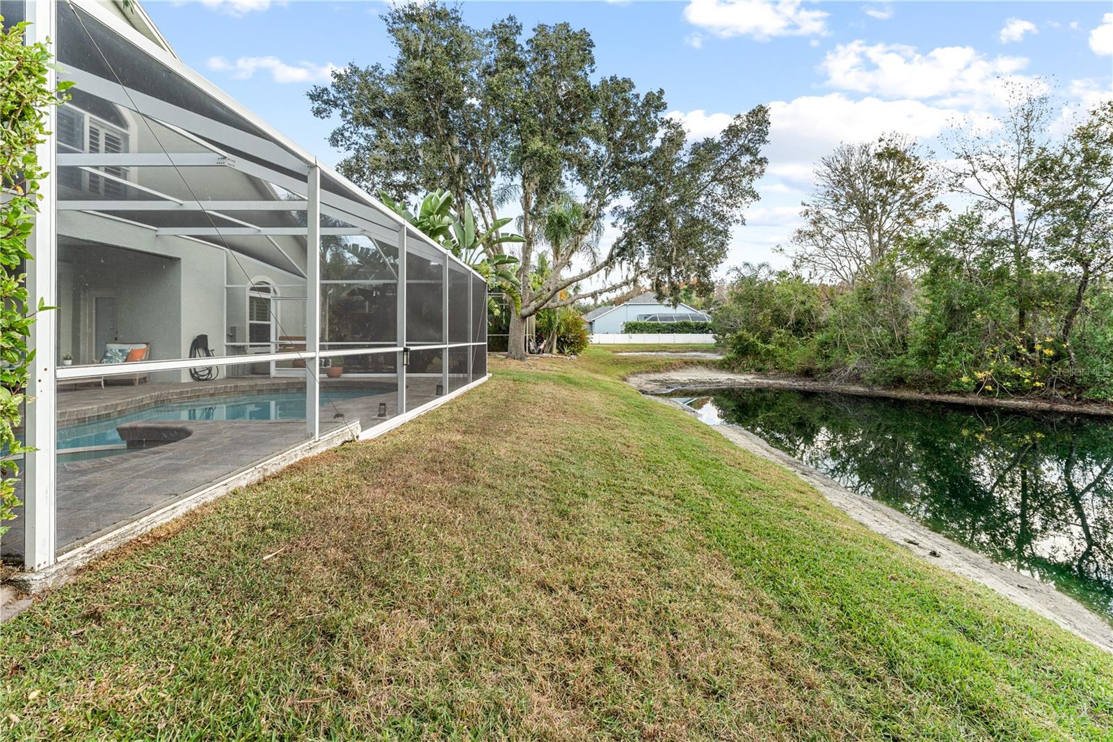 Image 61 of 81 For 9909 Kingshyre Way