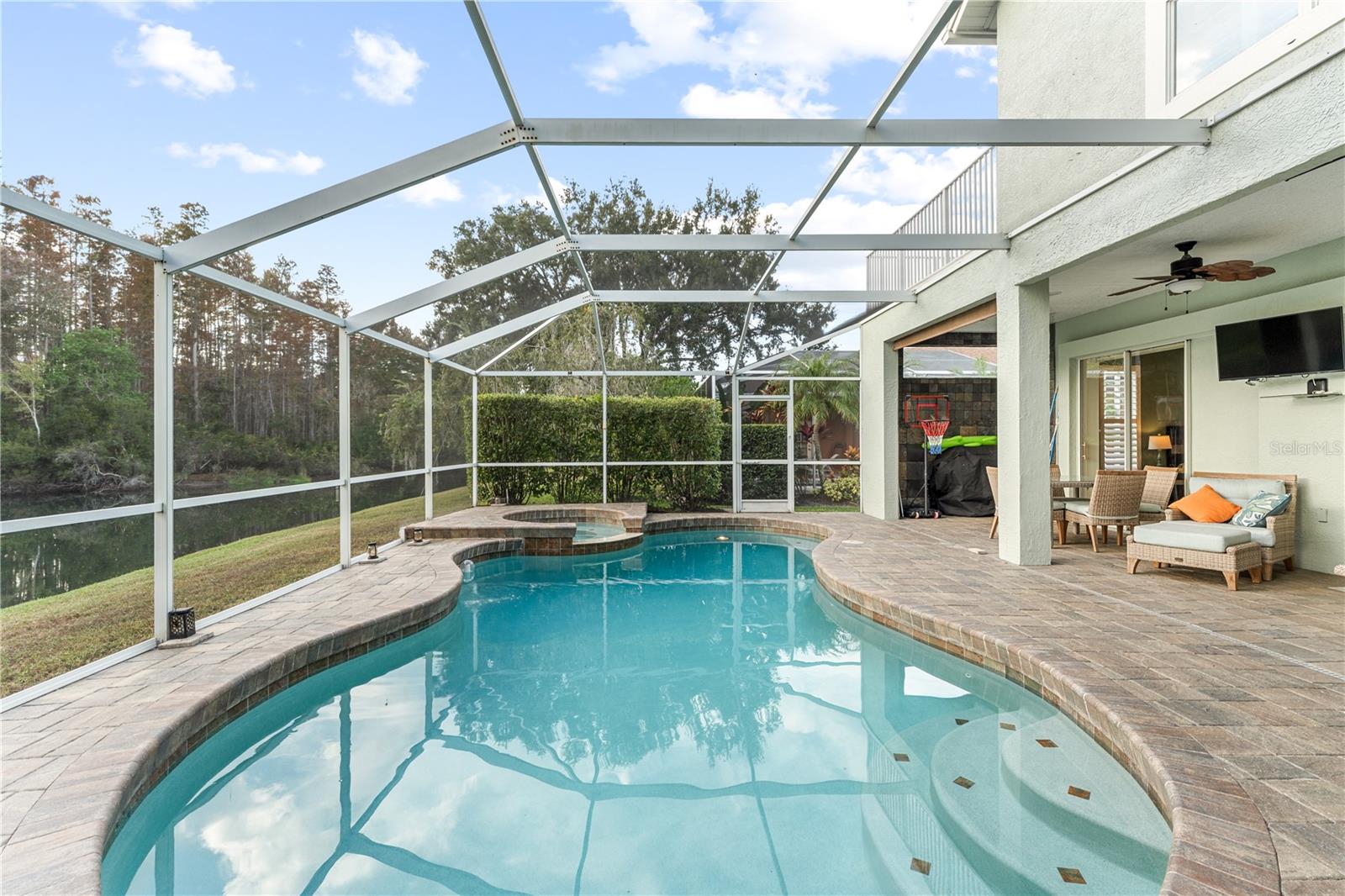 Image 64 of 81 For 9909 Kingshyre Way