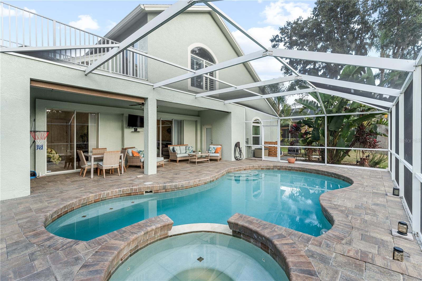 Image 65 of 81 For 9909 Kingshyre Way