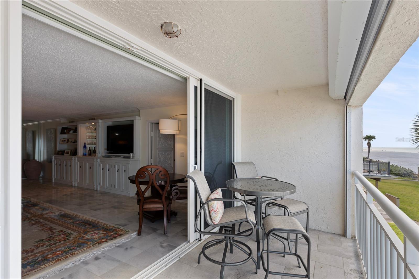 Image 25 of 62 For 2900 Gulf Boulevard 201