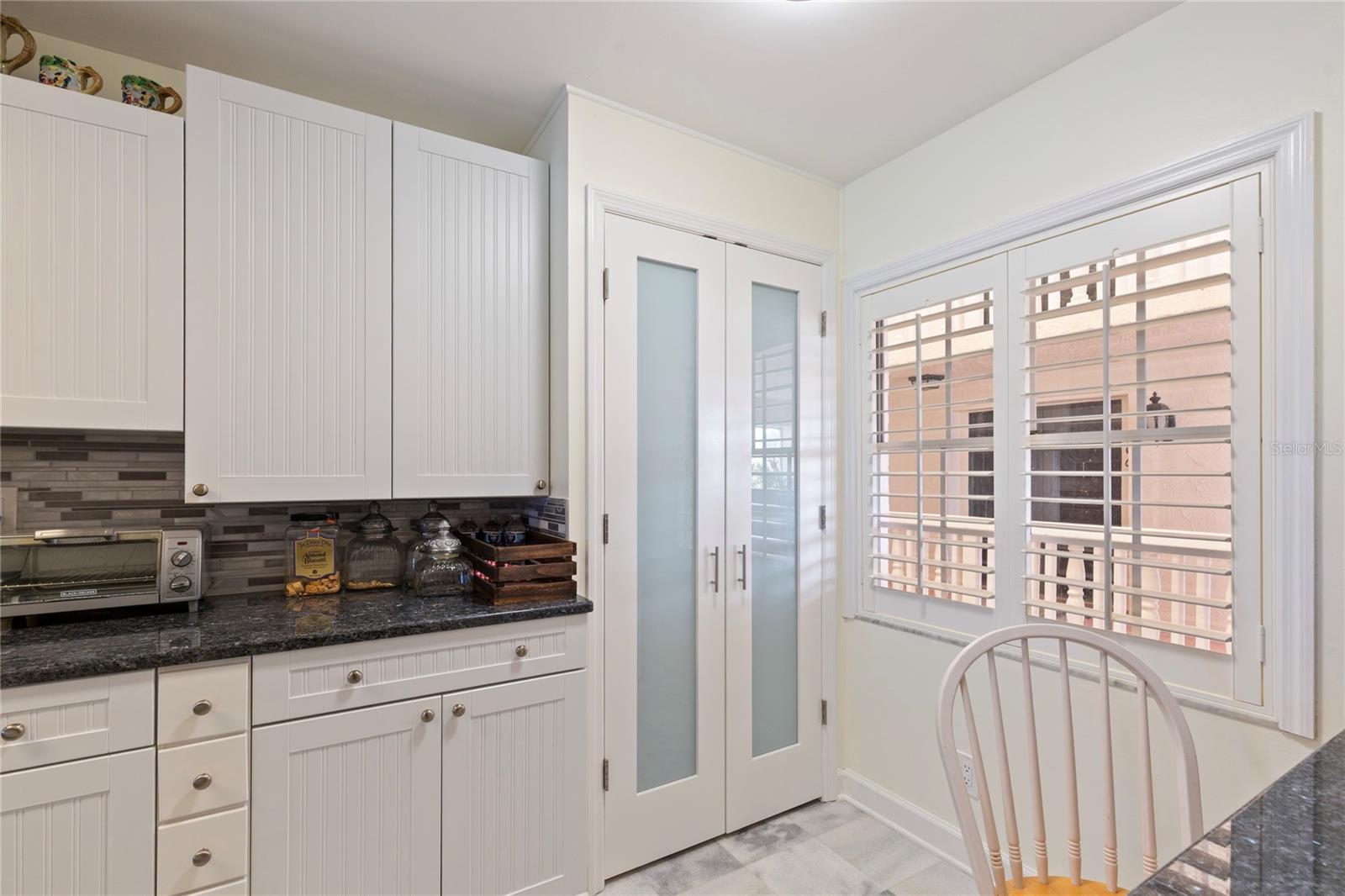 Image 5 of 62 For 2900 Gulf Boulevard 201