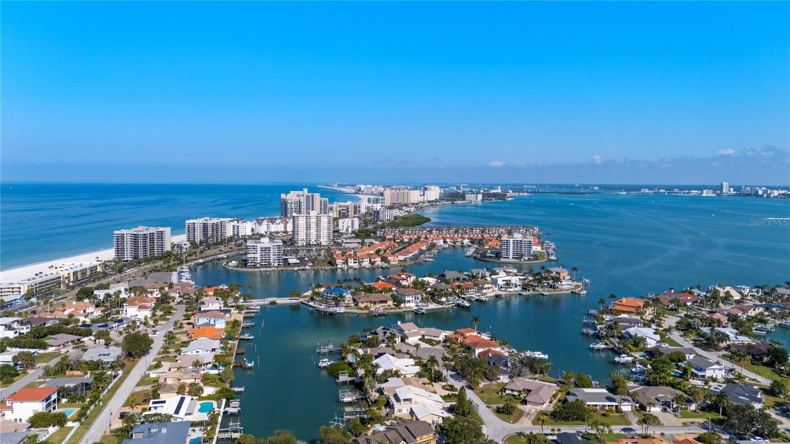 Image 50 of 62 For 2900 Gulf Boulevard 201