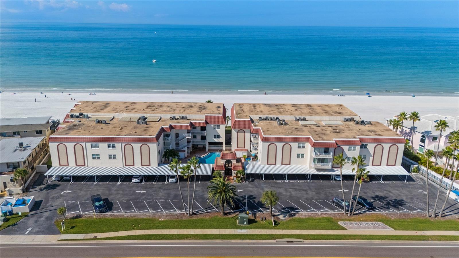 Image 52 of 62 For 2900 Gulf Boulevard 201