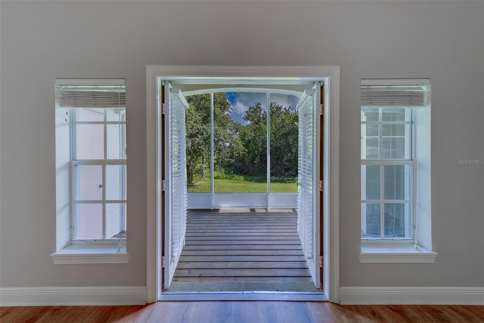 Image 16 of 59 For 270 Valencia Circle