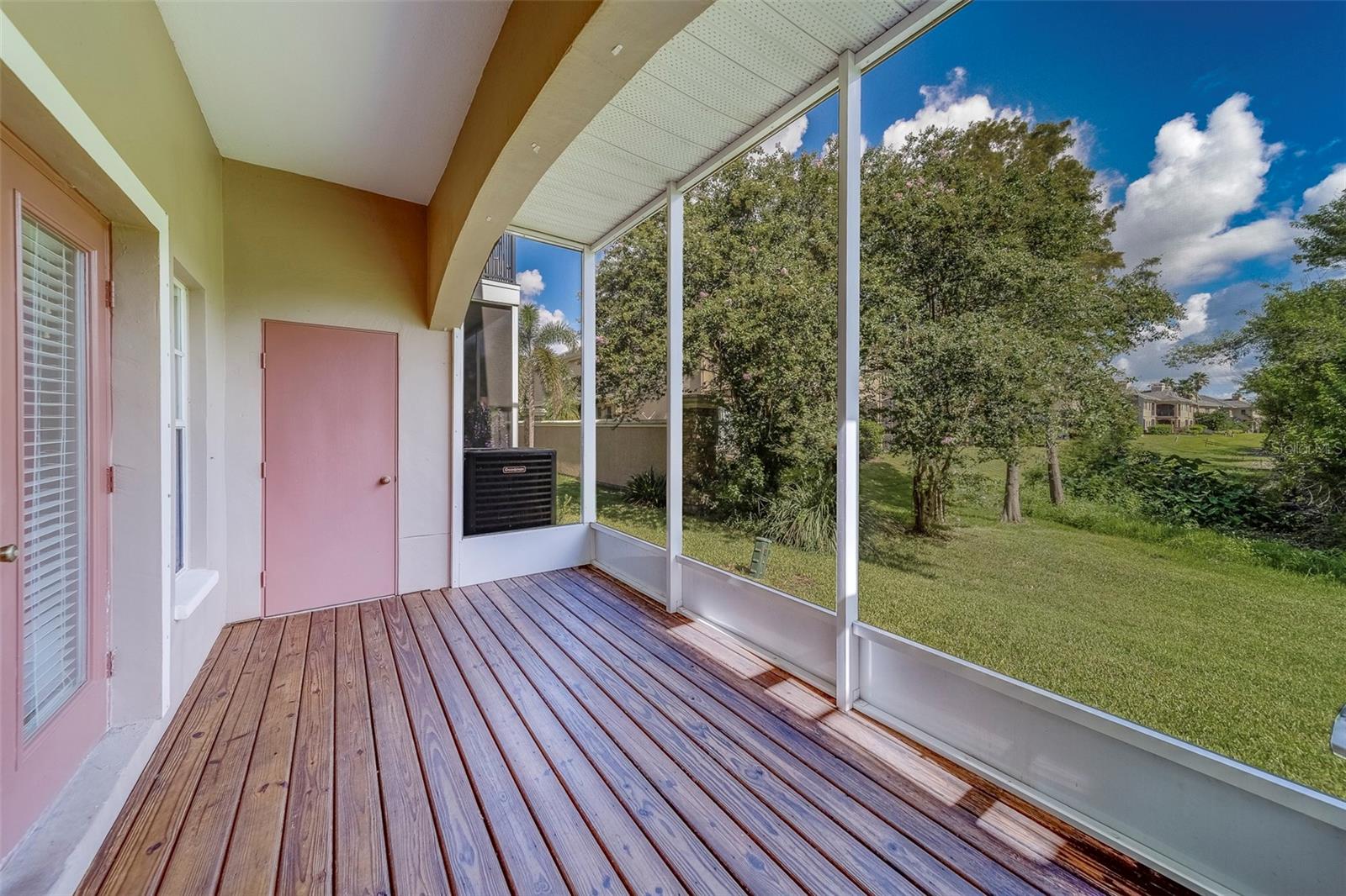 Image 19 of 59 For 270 Valencia Circle