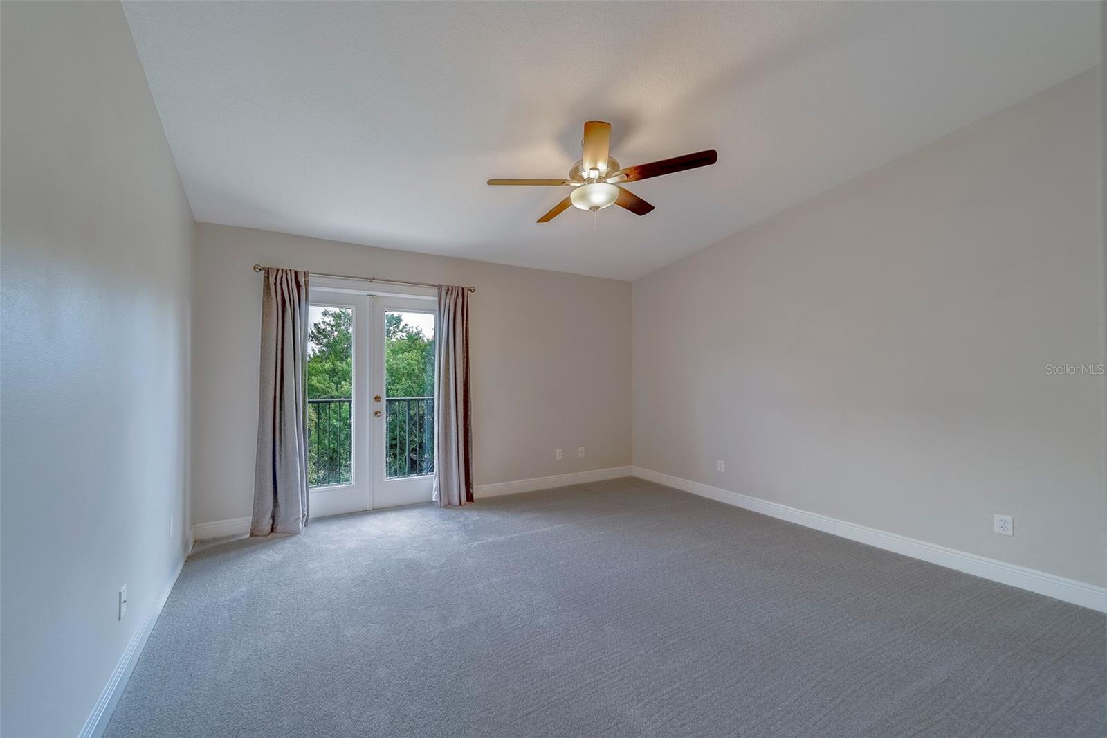 Image 27 of 59 For 270 Valencia Circle