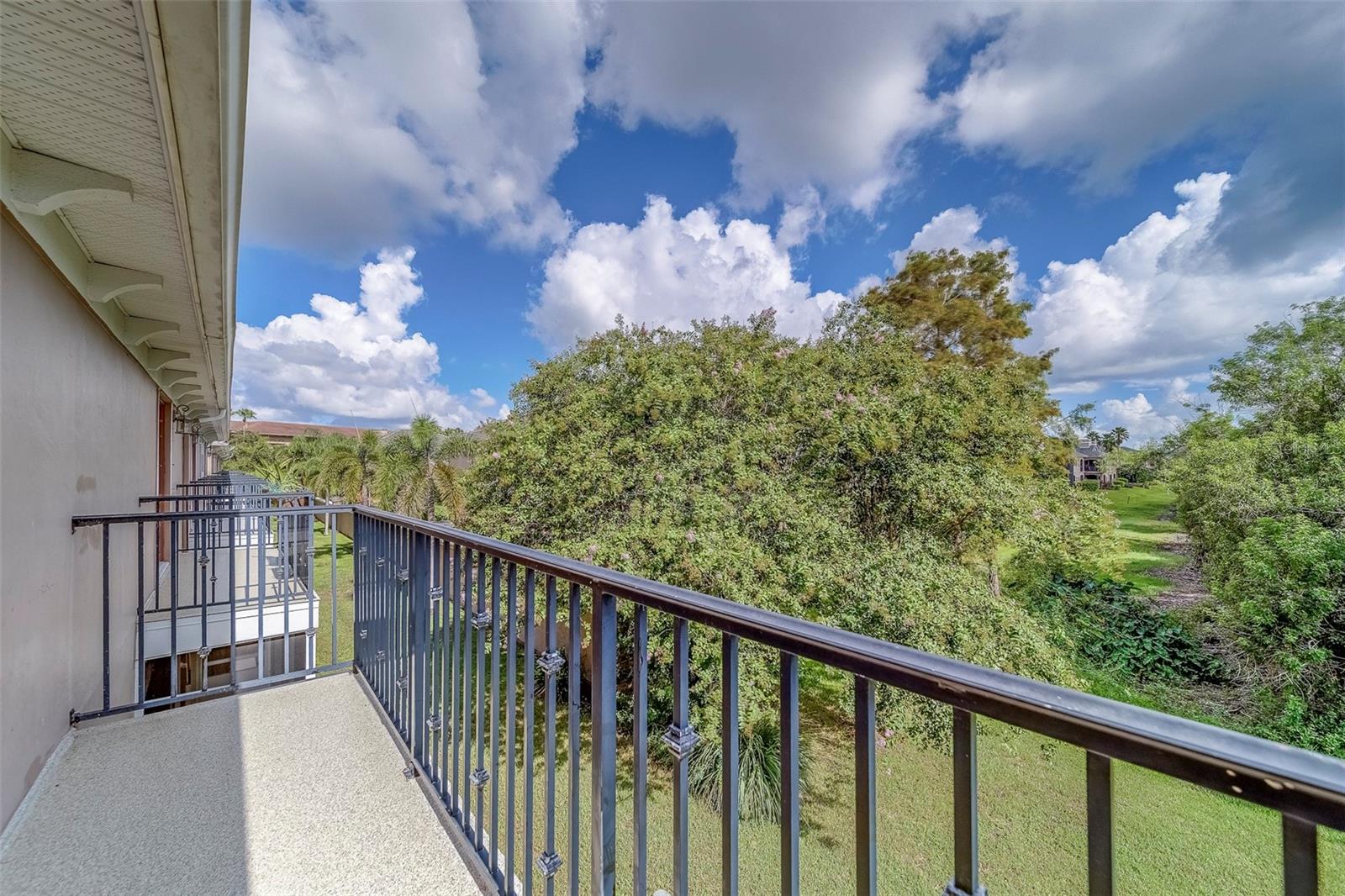 Image 32 of 59 For 270 Valencia Circle