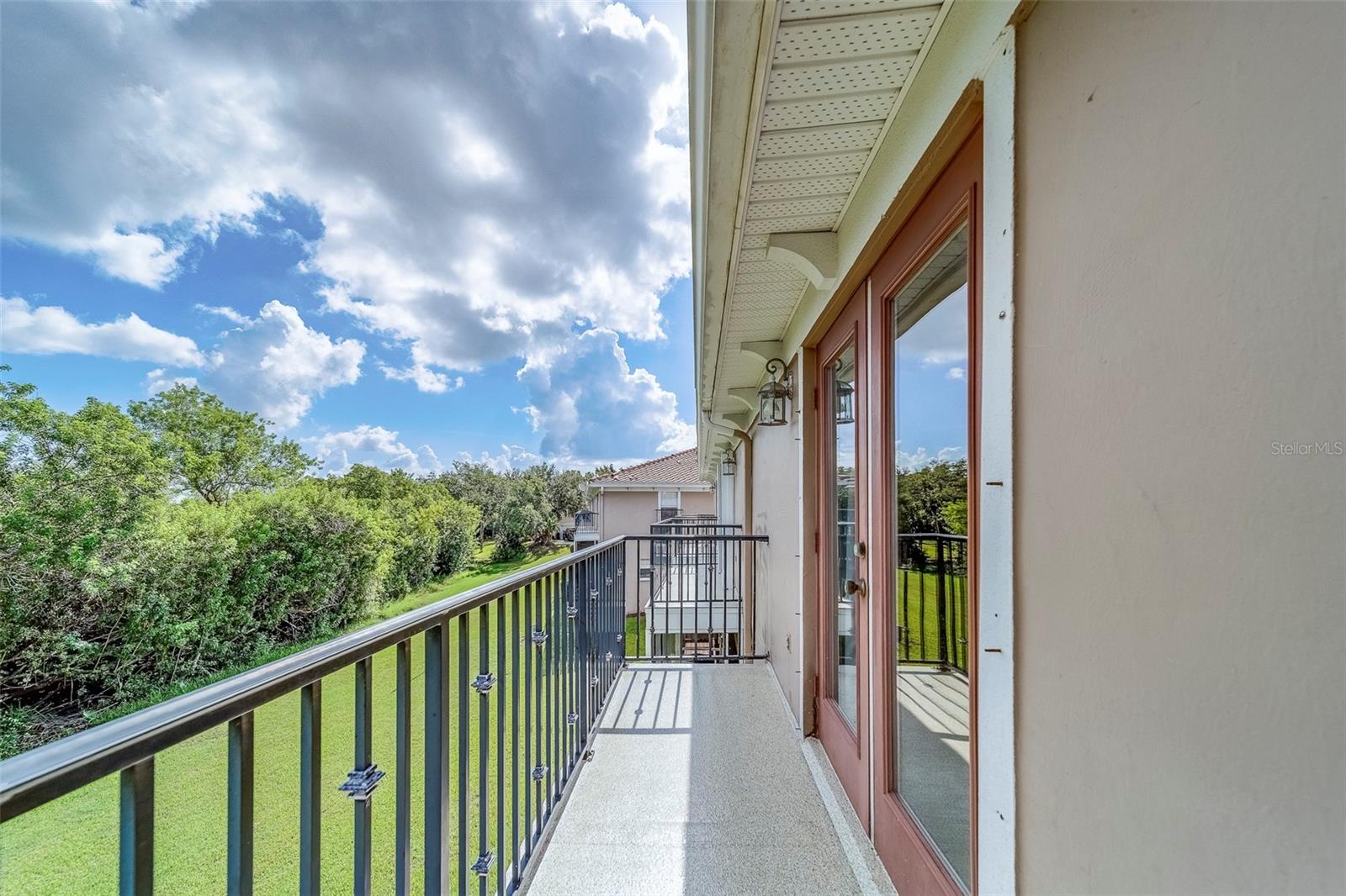 Image 34 of 59 For 270 Valencia Circle