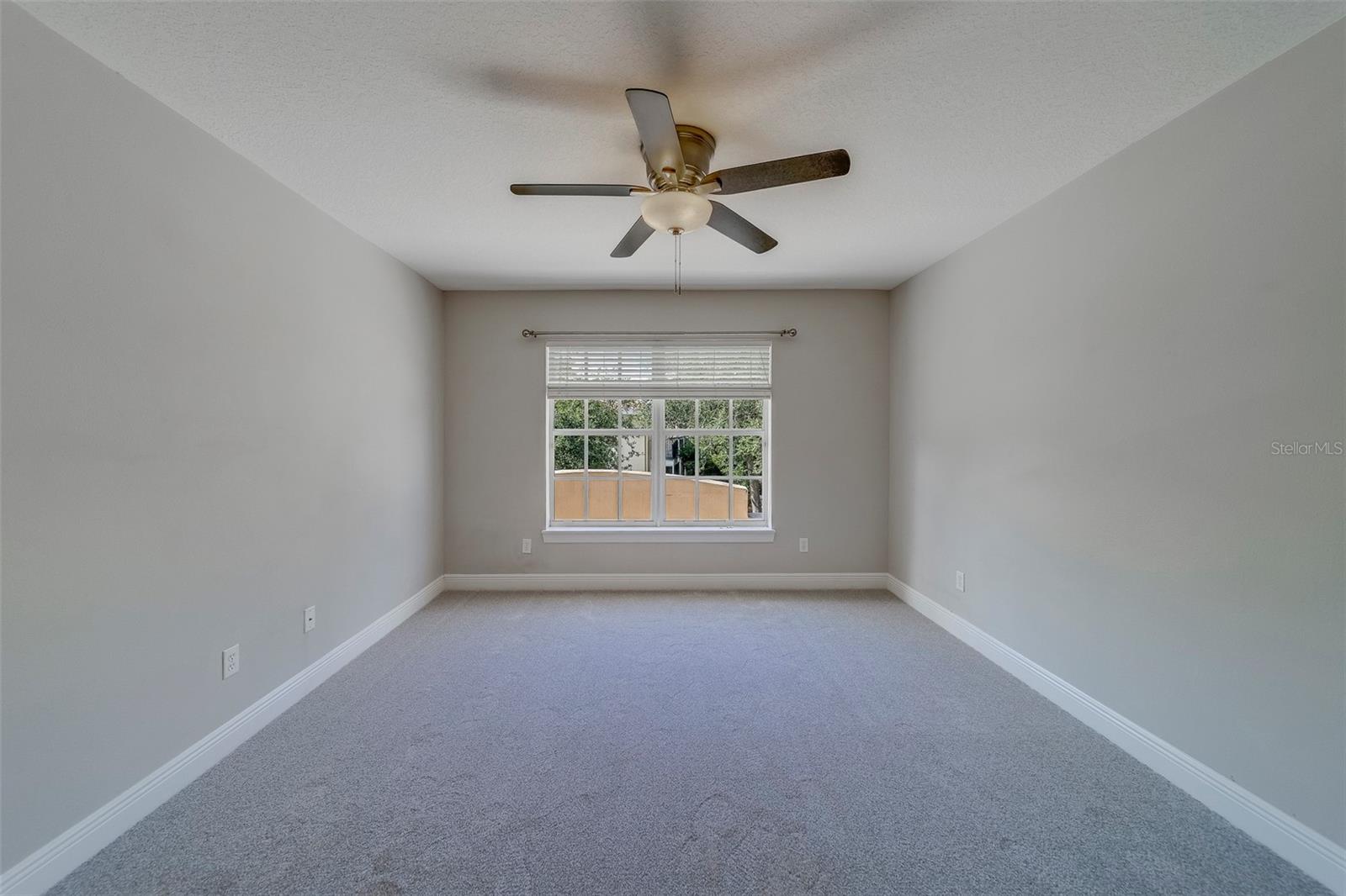 Image 52 of 59 For 270 Valencia Circle