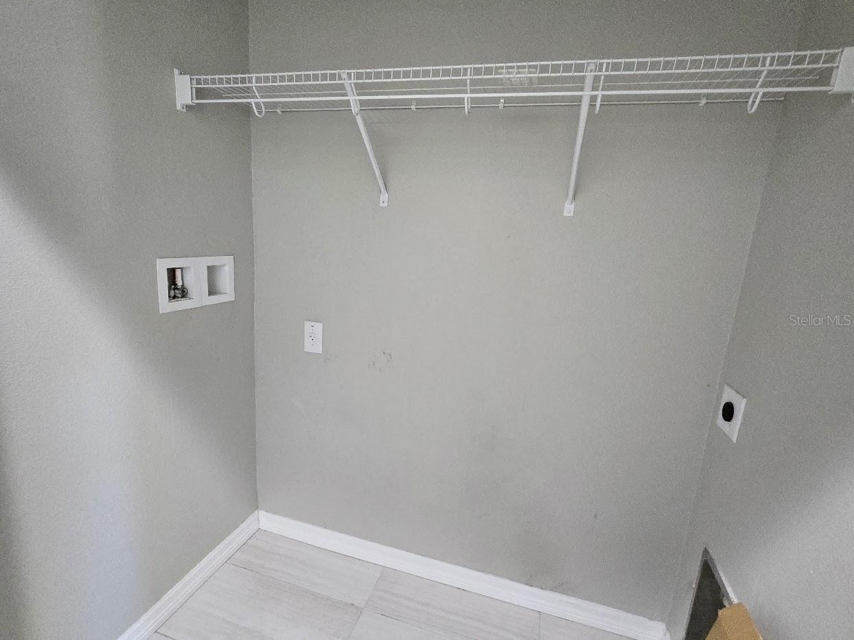 Image 24 of 32 For 807 Callista Cay Loop