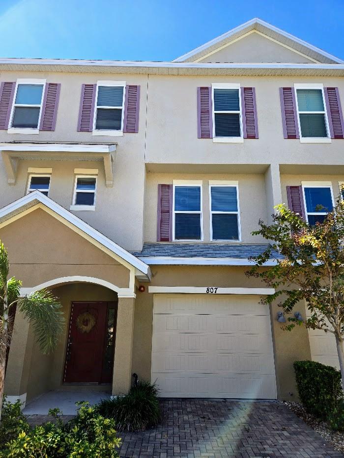 Image 3 of 32 For 807 Callista Cay Loop