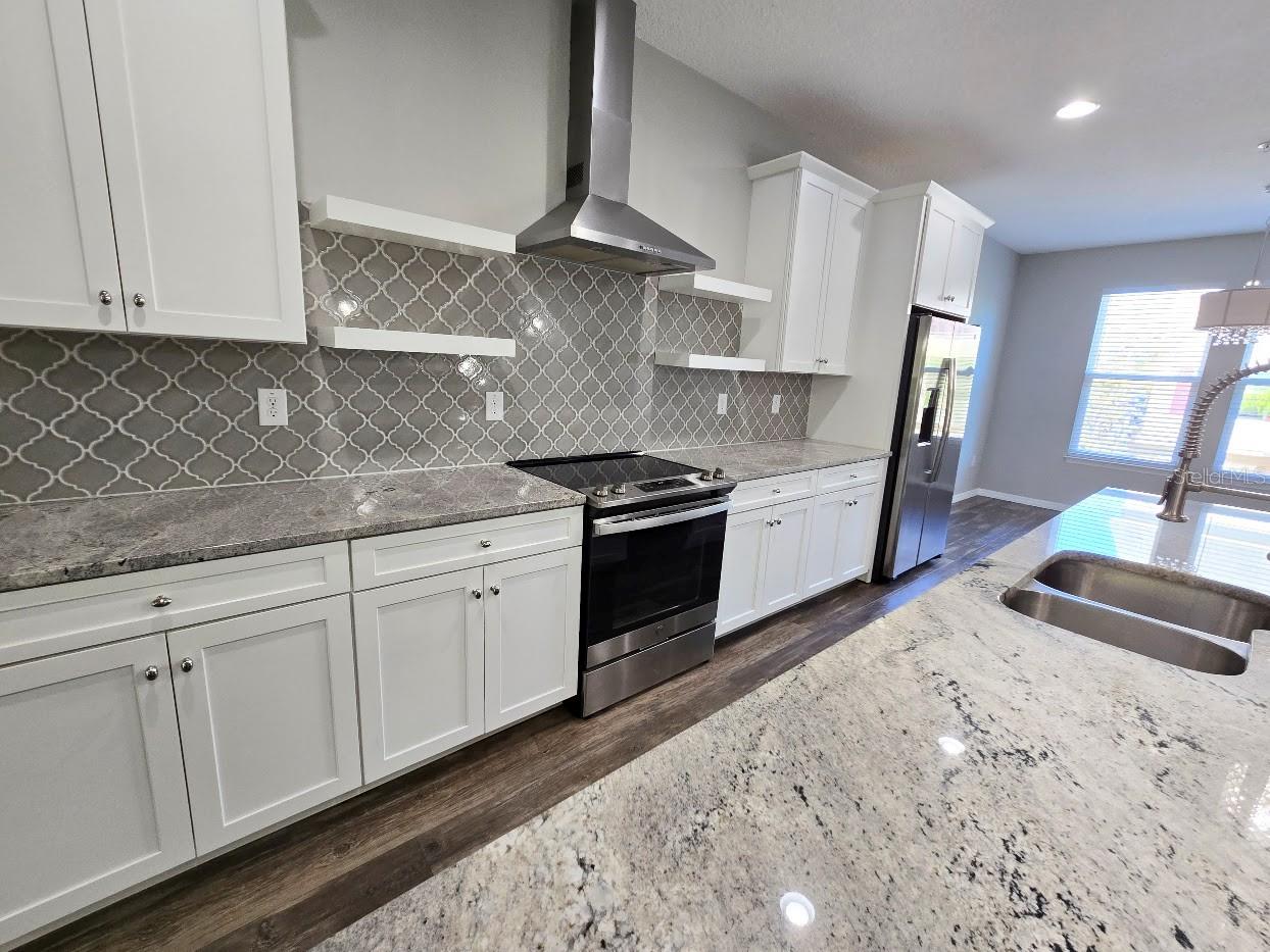 Image 5 of 32 For 807 Callista Cay Loop