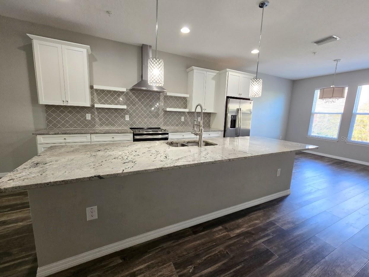 Image 6 of 32 For 807 Callista Cay Loop