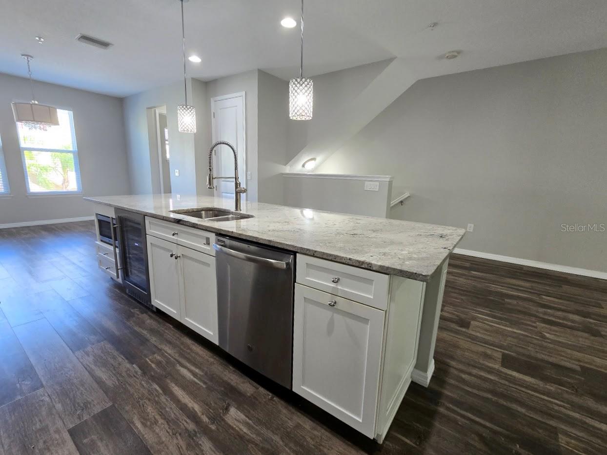 Image 7 of 32 For 807 Callista Cay Loop