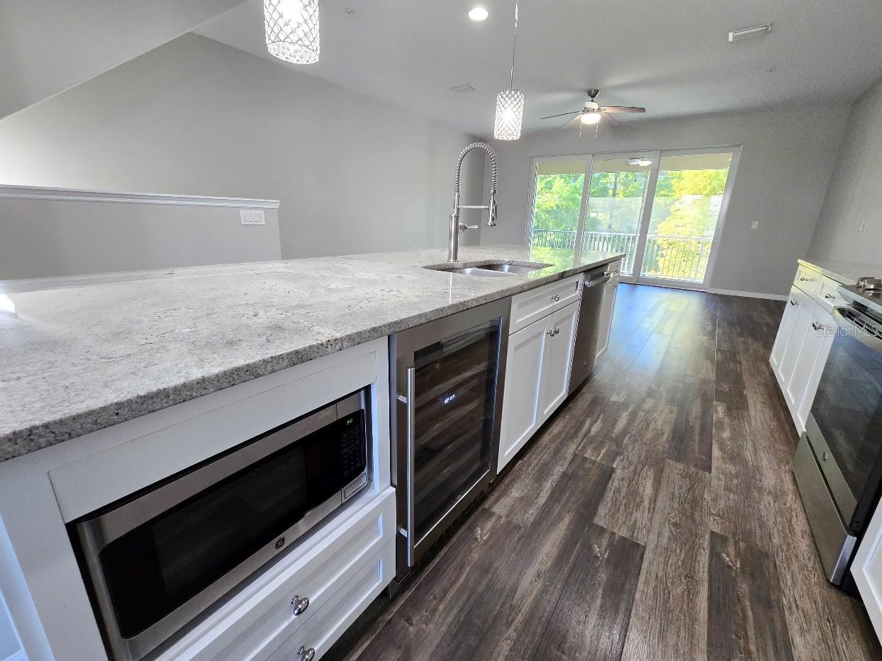 Image 8 of 32 For 807 Callista Cay Loop