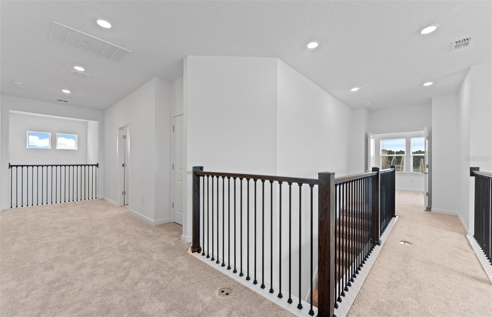 Image 13 of 36 For 9907 Autumn Ridge Avenue