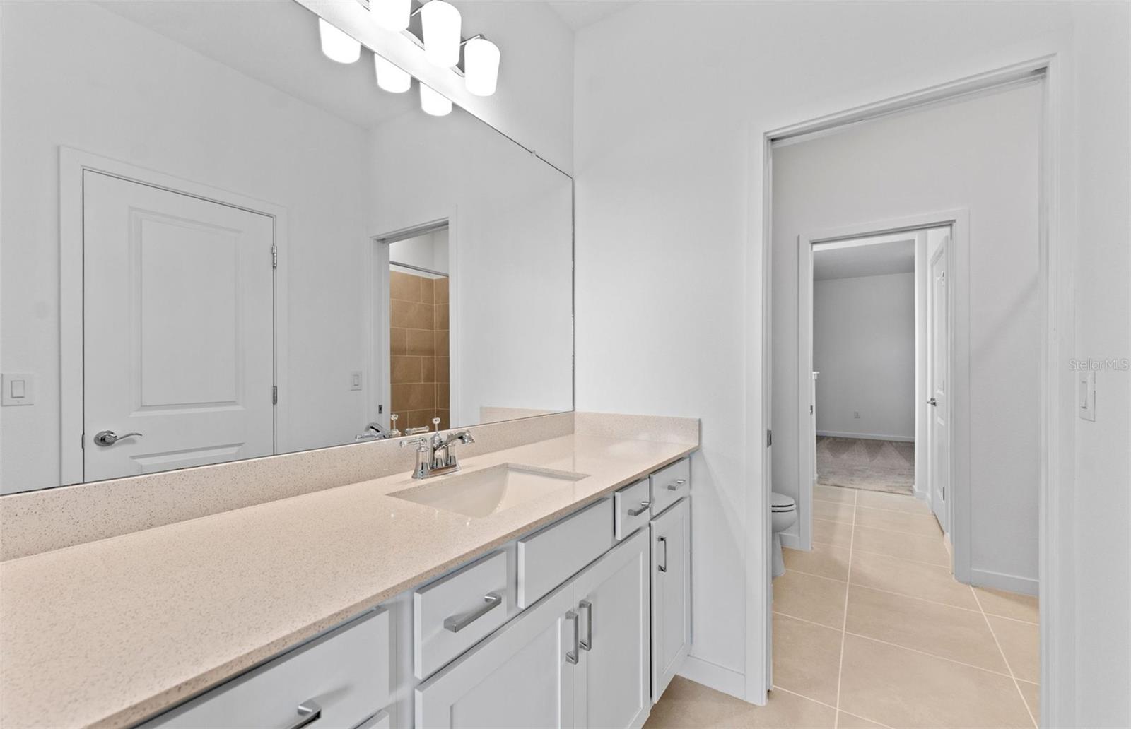 Image 17 of 36 For 9907 Autumn Ridge Avenue