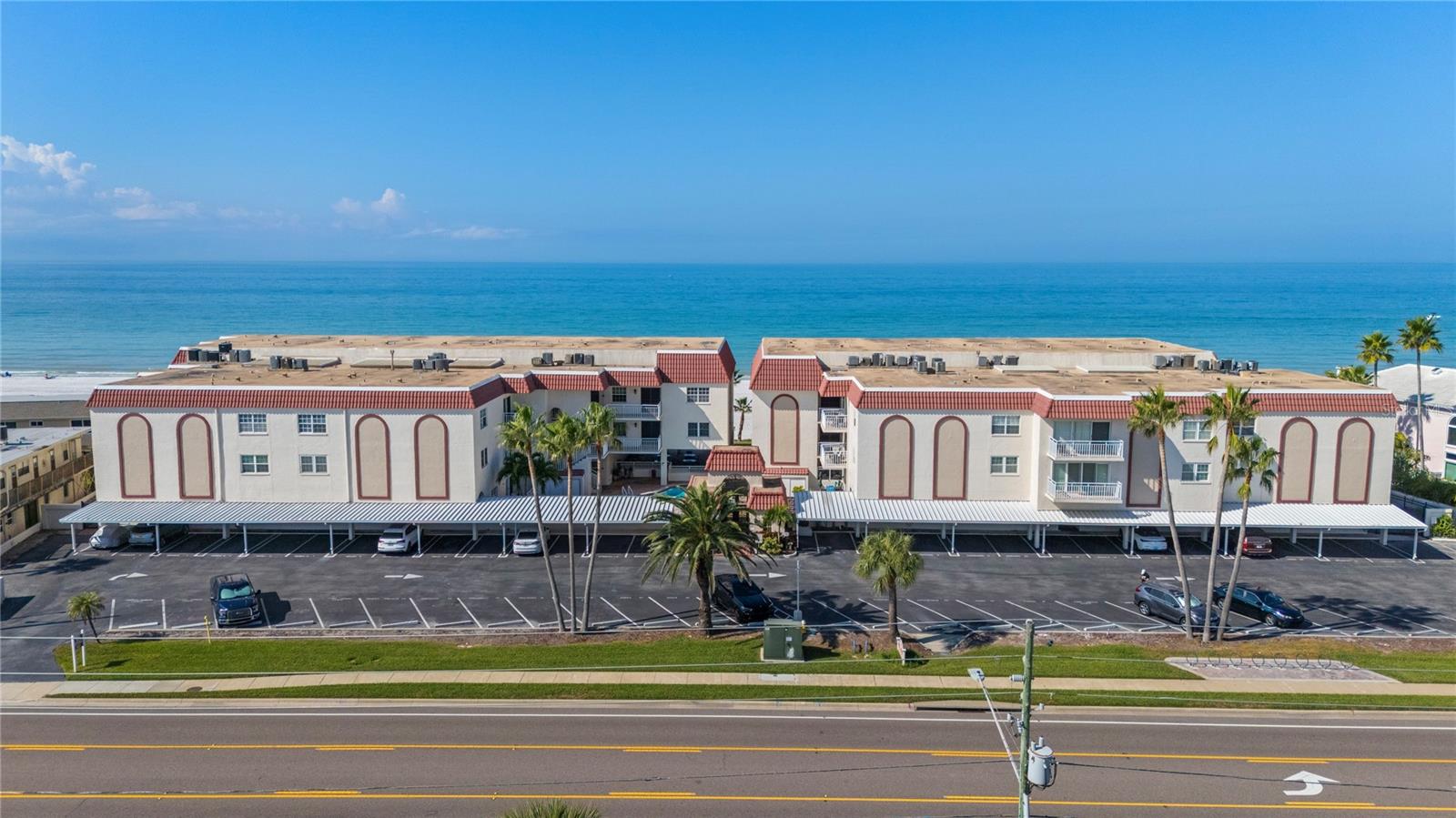 Image 2 of 56 For 2900 Gulf Boulevard 202