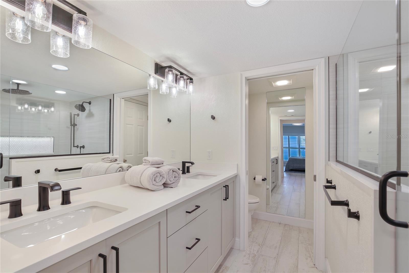 Image 27 of 56 For 2900 Gulf Boulevard 202