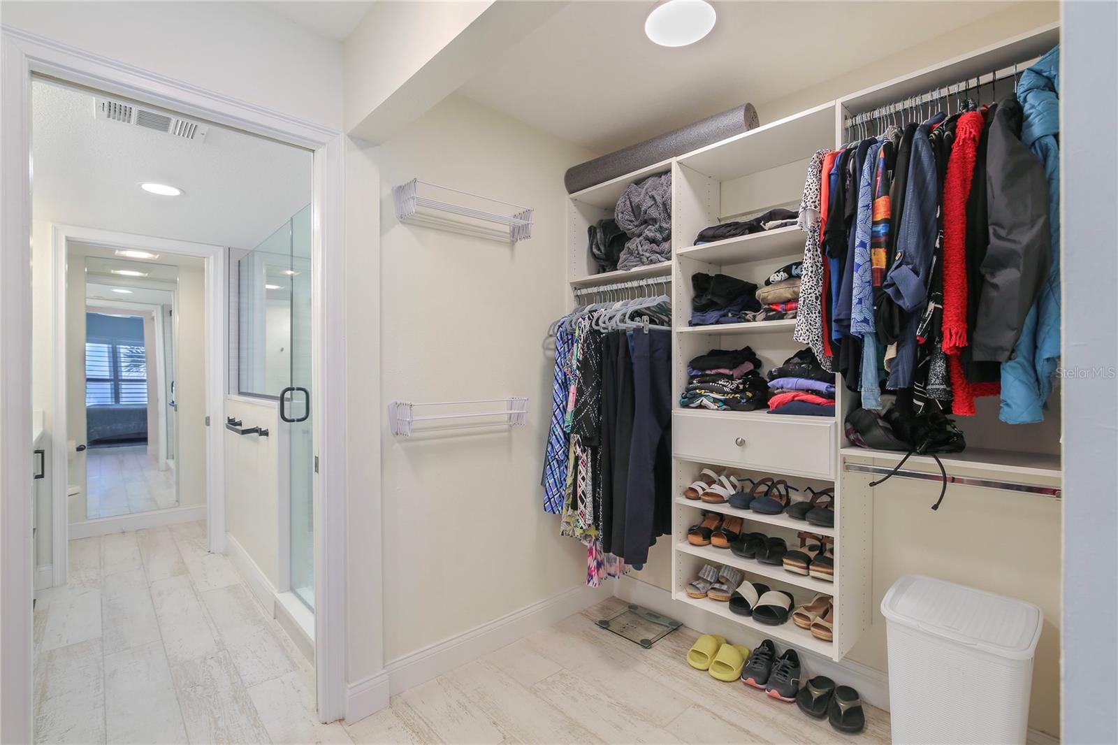 Image 30 of 56 For 2900 Gulf Boulevard 202