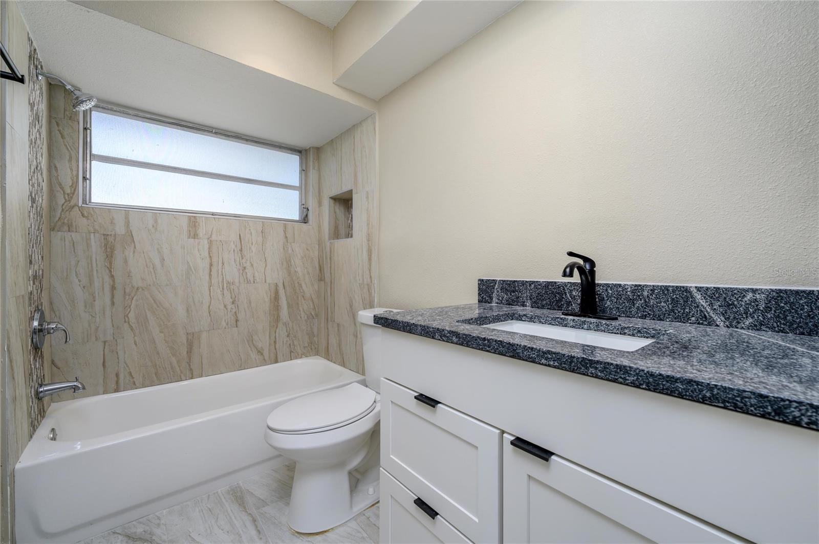 Image 17 of 29 For 11425 47th Avenue N