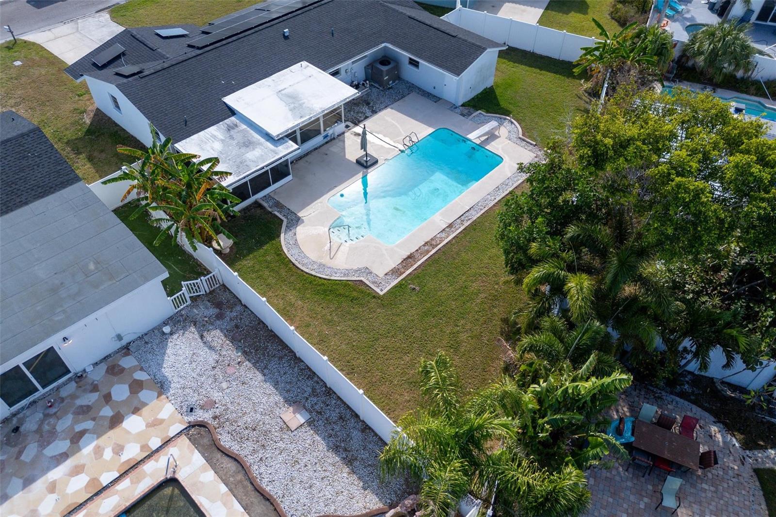 Image 19 of 29 For 11425 47th Avenue N