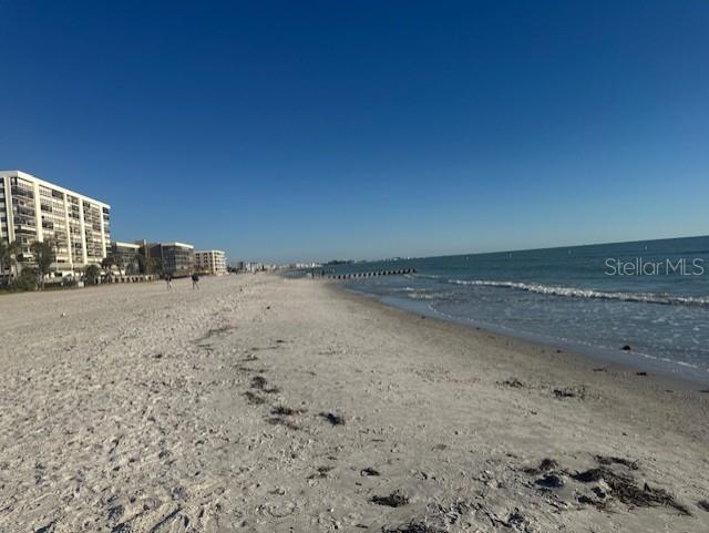 Image 25 of 29 For 11425 47th Avenue N