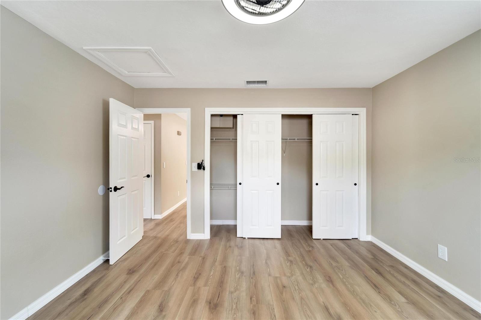 Image 13 of 42 For 1462 Cleveland Street 1