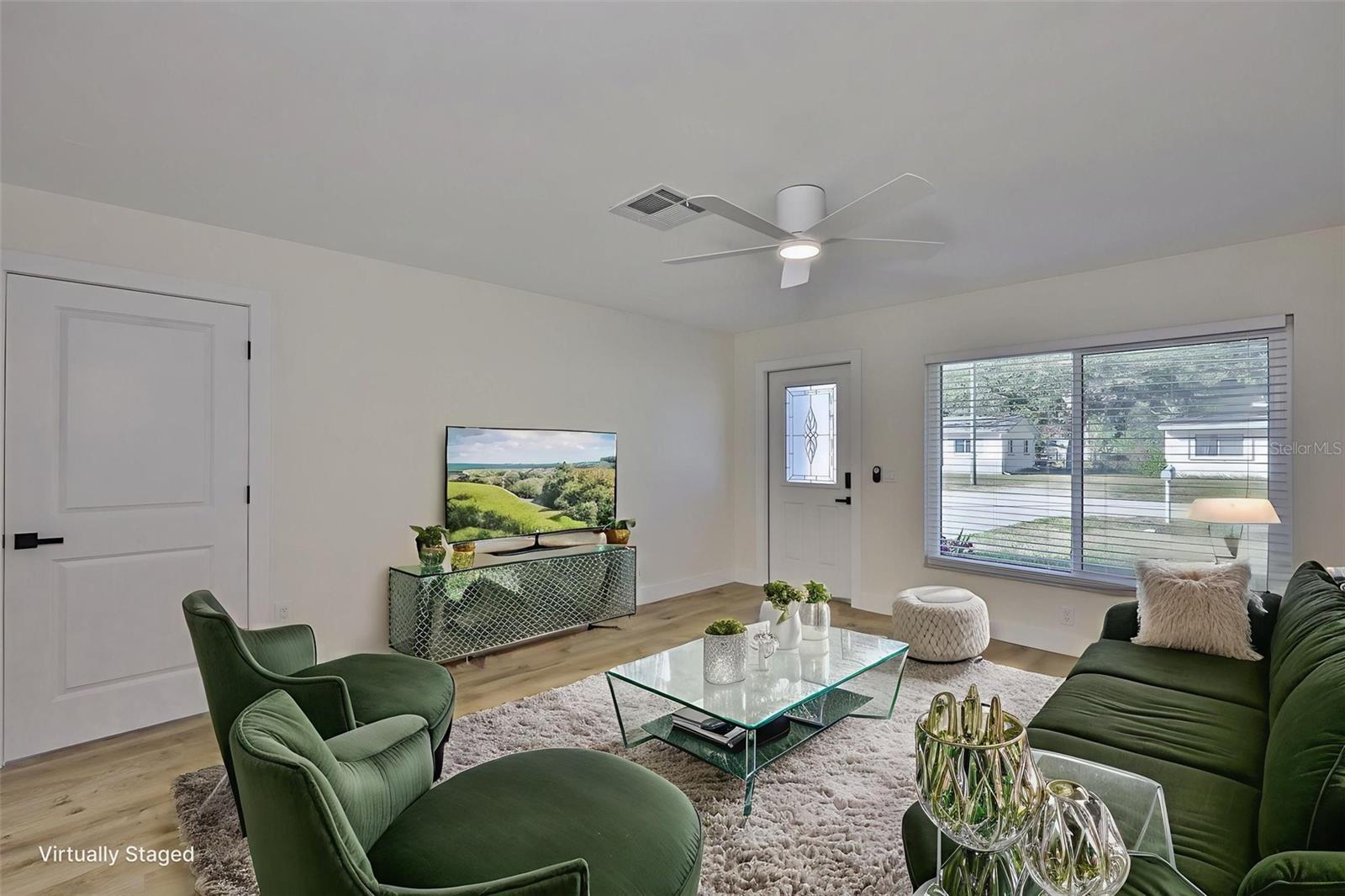 Listing photo id 21 for 13571 Audrey Lane