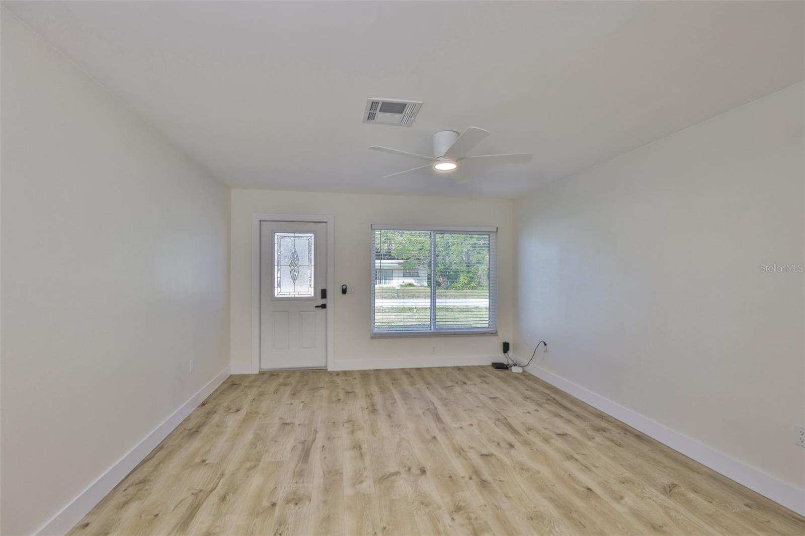 Listing photo id 23 for 13571 Audrey Lane