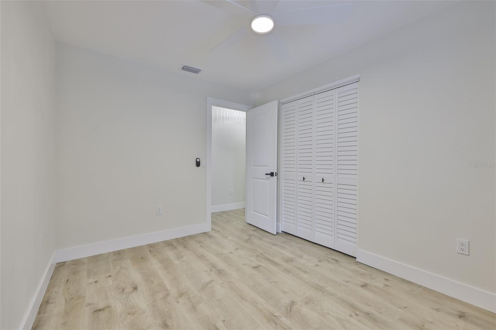 Listing photo id 29 for 13571 Audrey Lane