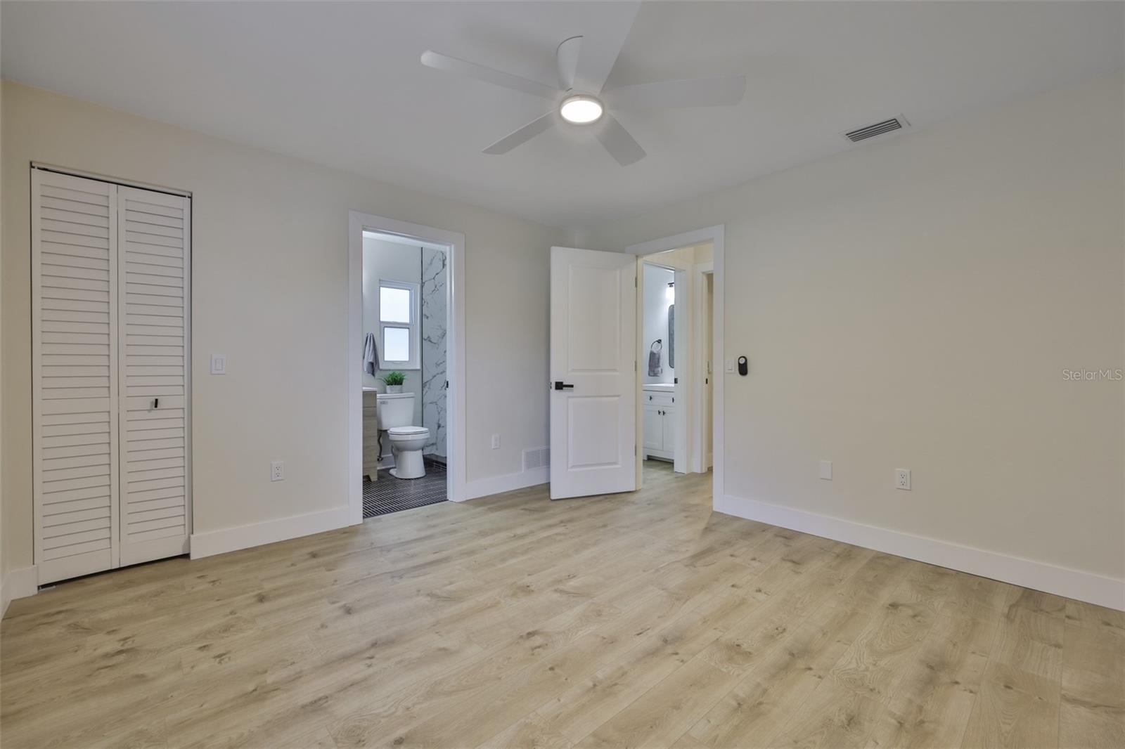 Listing photo id 30 for 13571 Audrey Lane