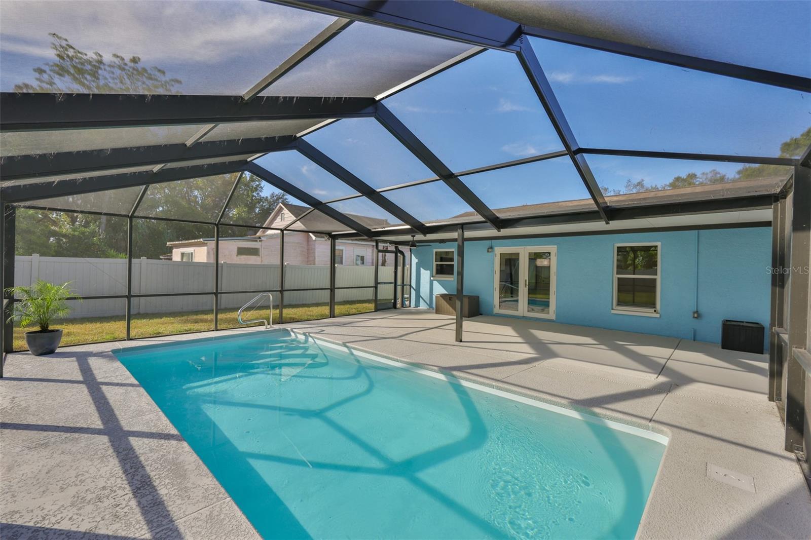 Listing photo id 43 for 13571 Audrey Lane