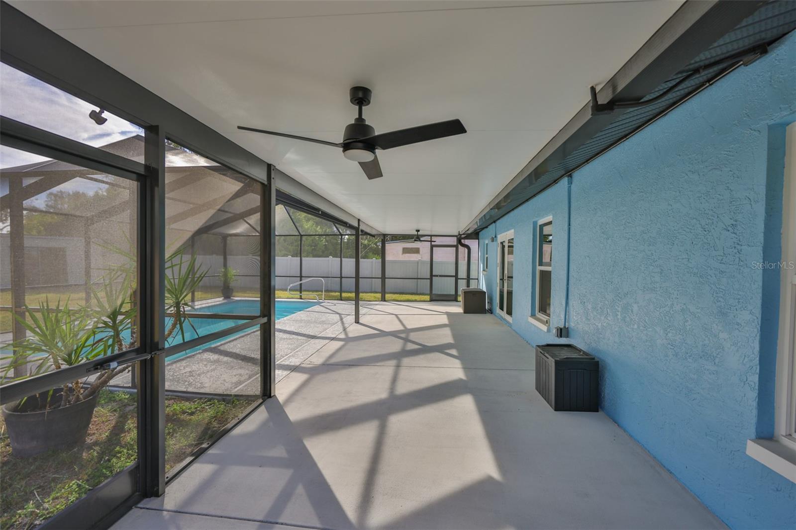 Listing photo id 45 for 13571 Audrey Lane