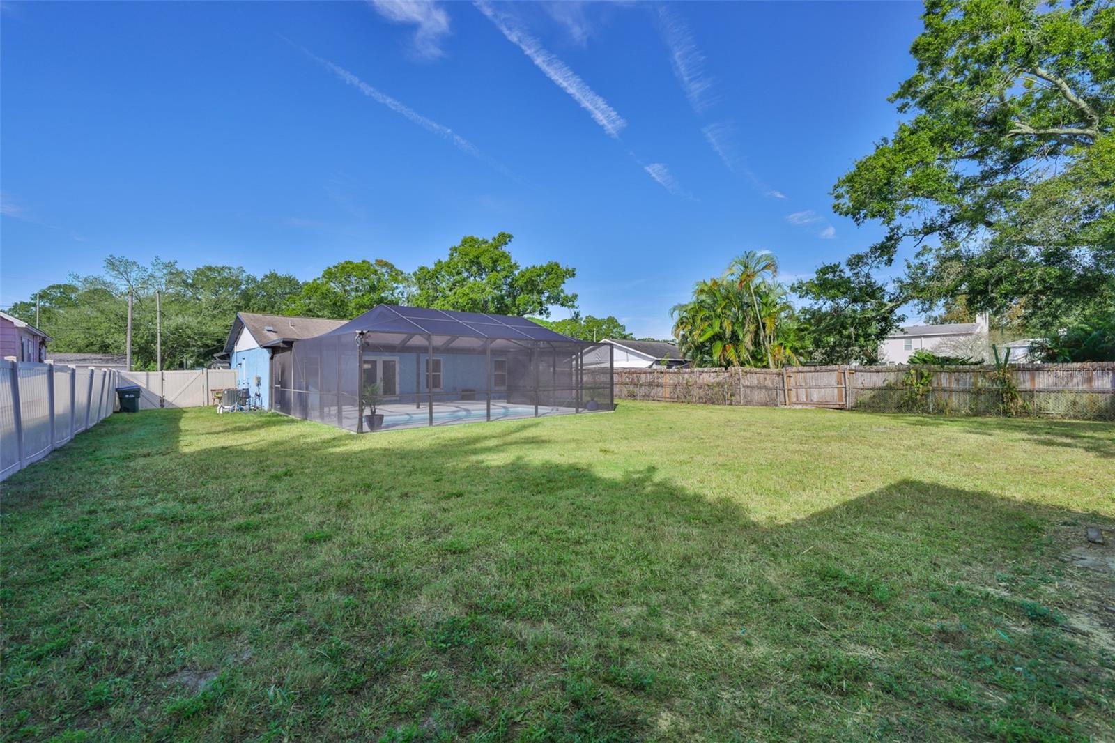 Listing photo id 46 for 13571 Audrey Lane