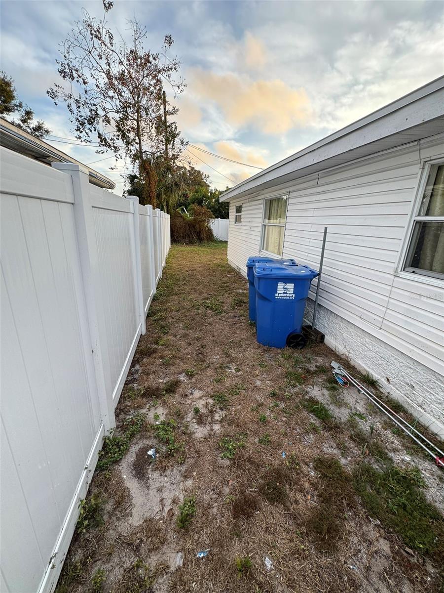 Image 24 of 26 For 3552 38th Avenue N