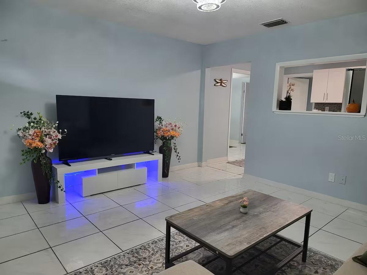 Image 6 of 26 For 3552 38th Avenue N