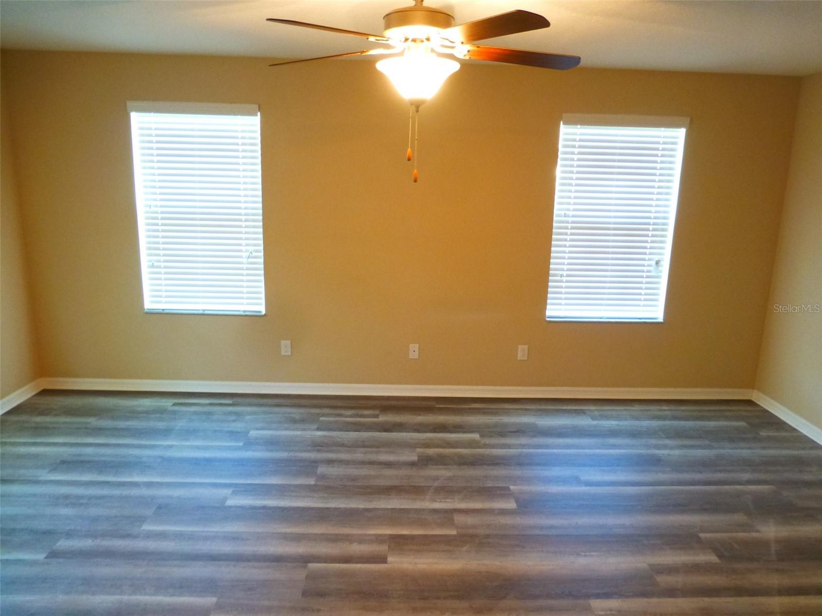 Listing photo id 30 for 12480 Streamdale Drive