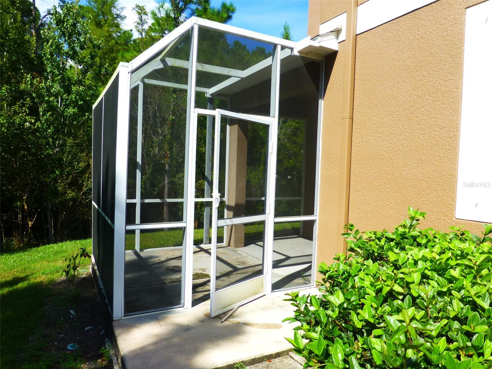 Listing photo id 37 for 12480 Streamdale Drive